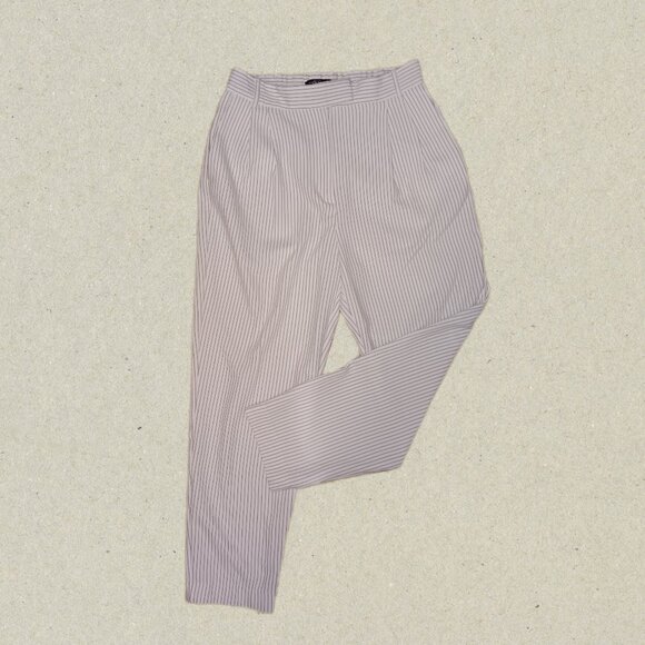 Dynamite White Pinstripe Pleated Pants - Size M - Picture 1 of 3